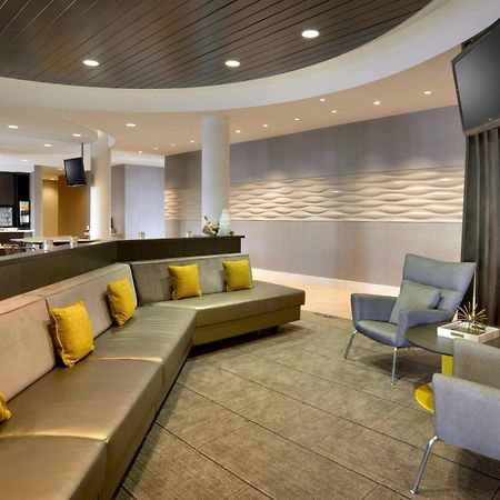 Springhill Suites By Marriott ורנל מראה חיצוני תמונה