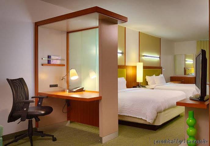 Springhill Suites By Marriott ורנל מראה חיצוני תמונה