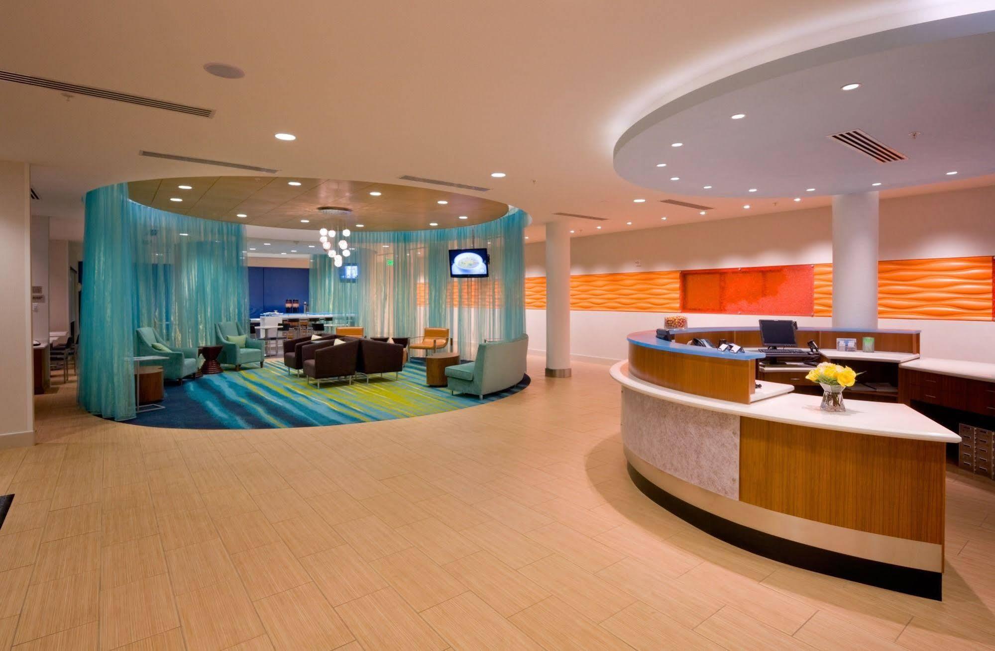 Springhill Suites By Marriott ורנל מראה חיצוני תמונה