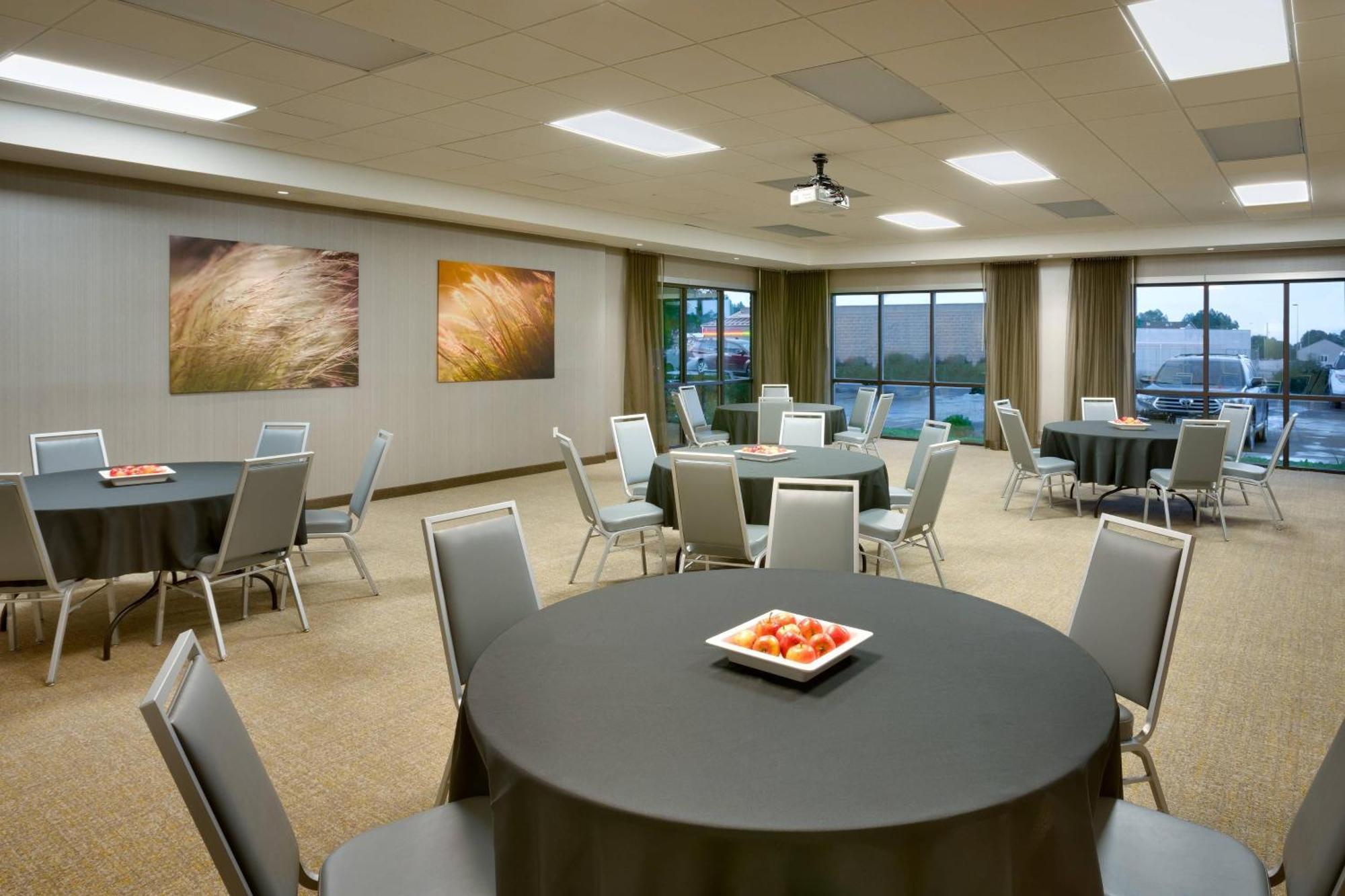 Springhill Suites By Marriott ורנל מראה חיצוני תמונה