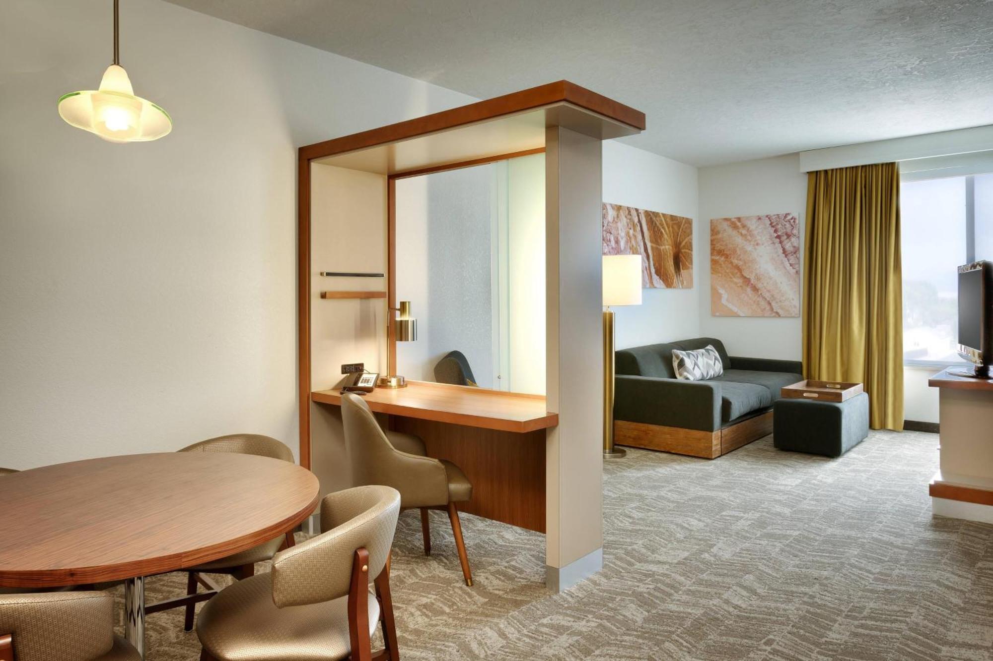 Springhill Suites By Marriott ורנל מראה חיצוני תמונה